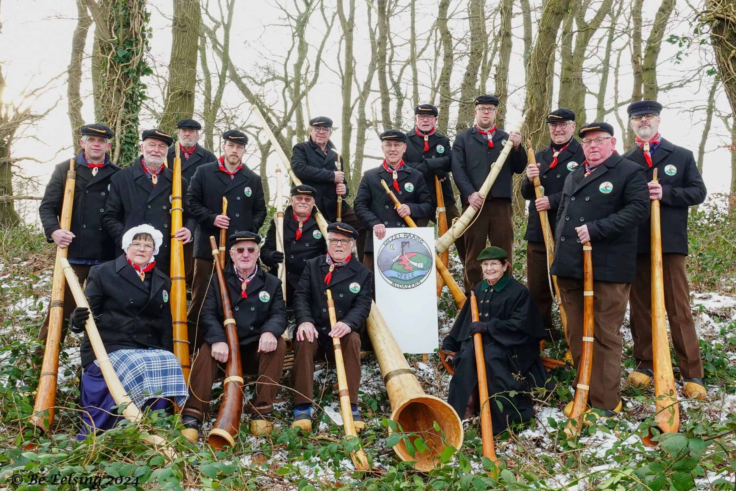 Midwinterhoorn demonstratie en wandeling in Finsterwolde op 19 november