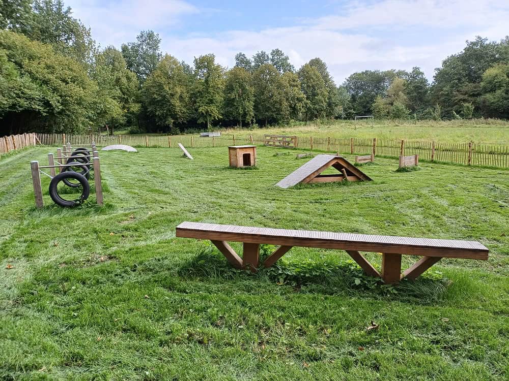 Opening hondenspeelveld in Ten Boersterbos op 15 november