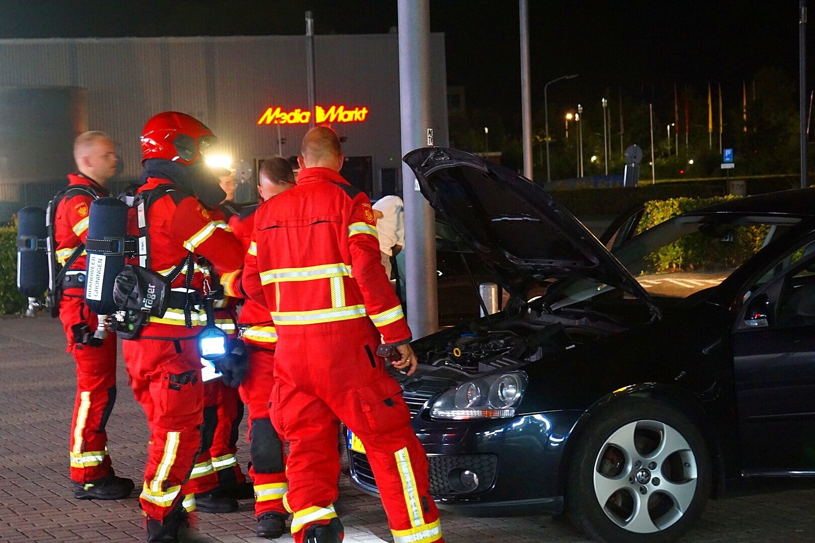 Autobrand aan Roskildeweg in Groningen