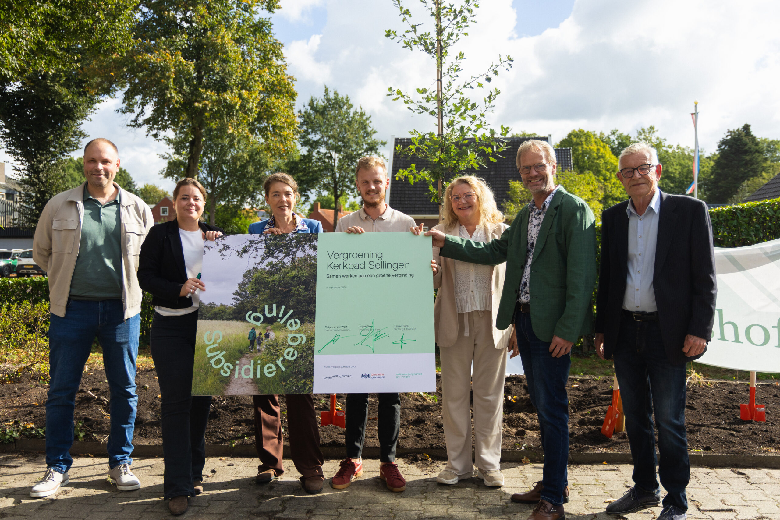 Kerkpad Sellingen wordt groener dankzij subsidie Landschapswerkplaats