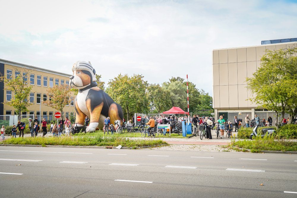 Veel belangstelling voor open dag van brandweer aan Sontweg in Groningen